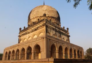 Quli Qutb Shah Tomb